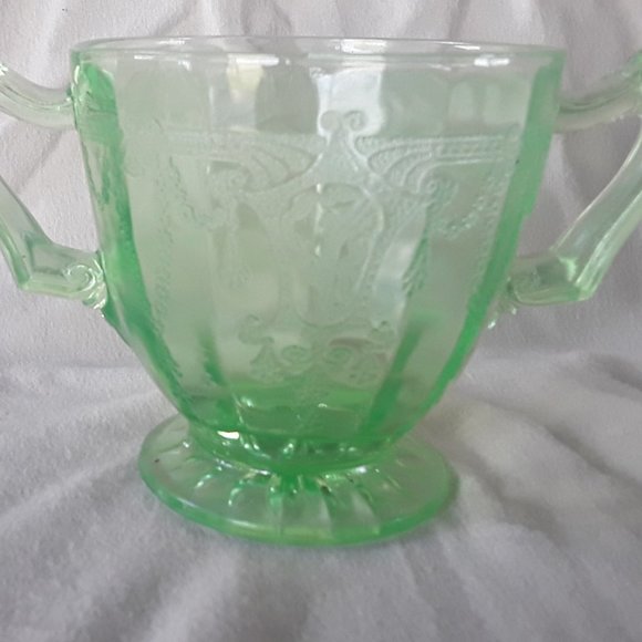 Ballarina Depresion Glass Other - REDUCED FIRM Ballarina Depression Glass Spooner or Shrimp